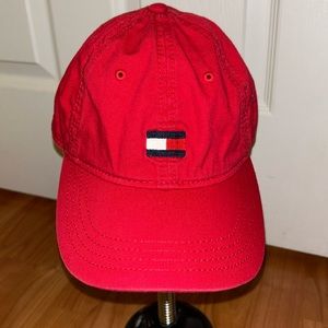 RED TOMMY HILFIGER 90’s baseball hat
